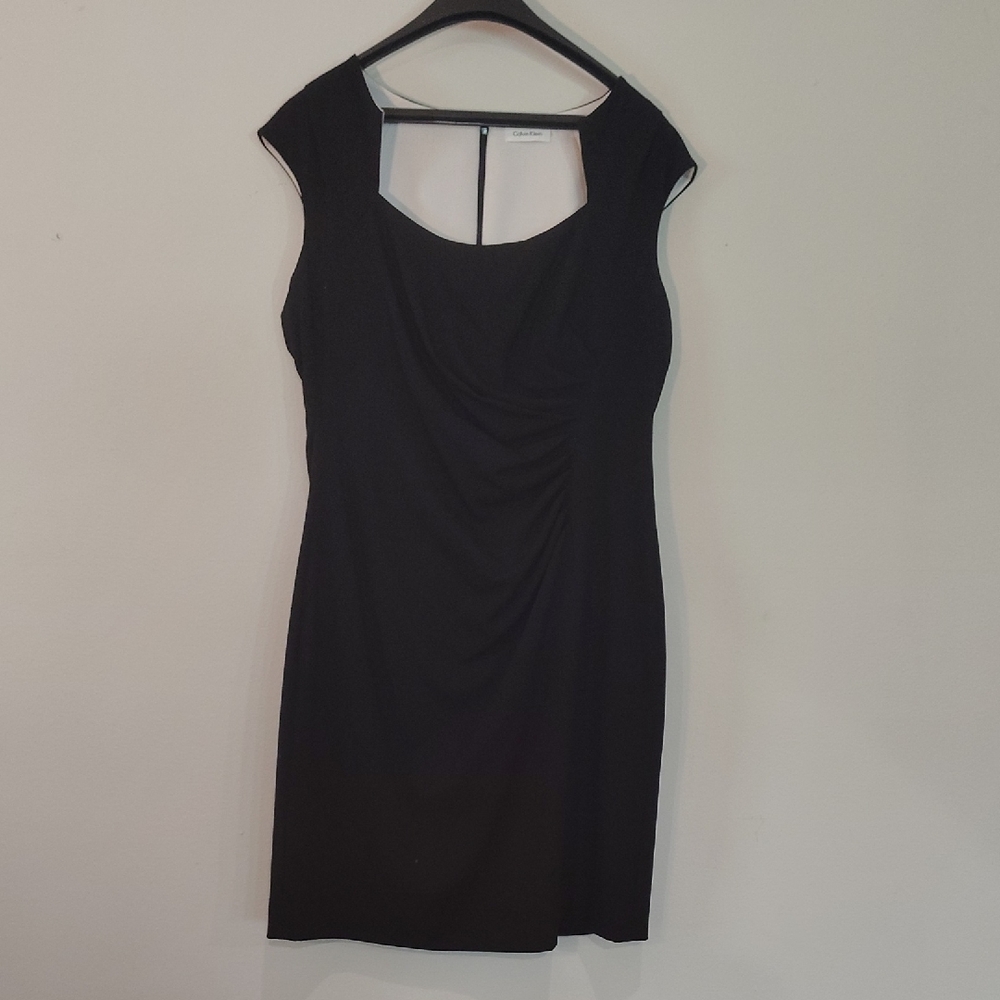 Calvin Klein Black Sleeveless Sheath Mini Dress